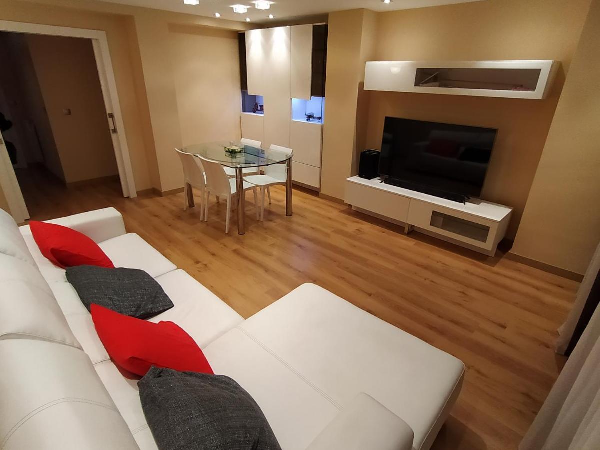 Ferienwohnung Marysa Continental Bonito Piso A Un Paso De La Playa Con Aparcamiento Gijón Exterior foto